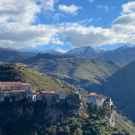 La Terrazza Nel Borgo Hotell Tortora Exteriör bild