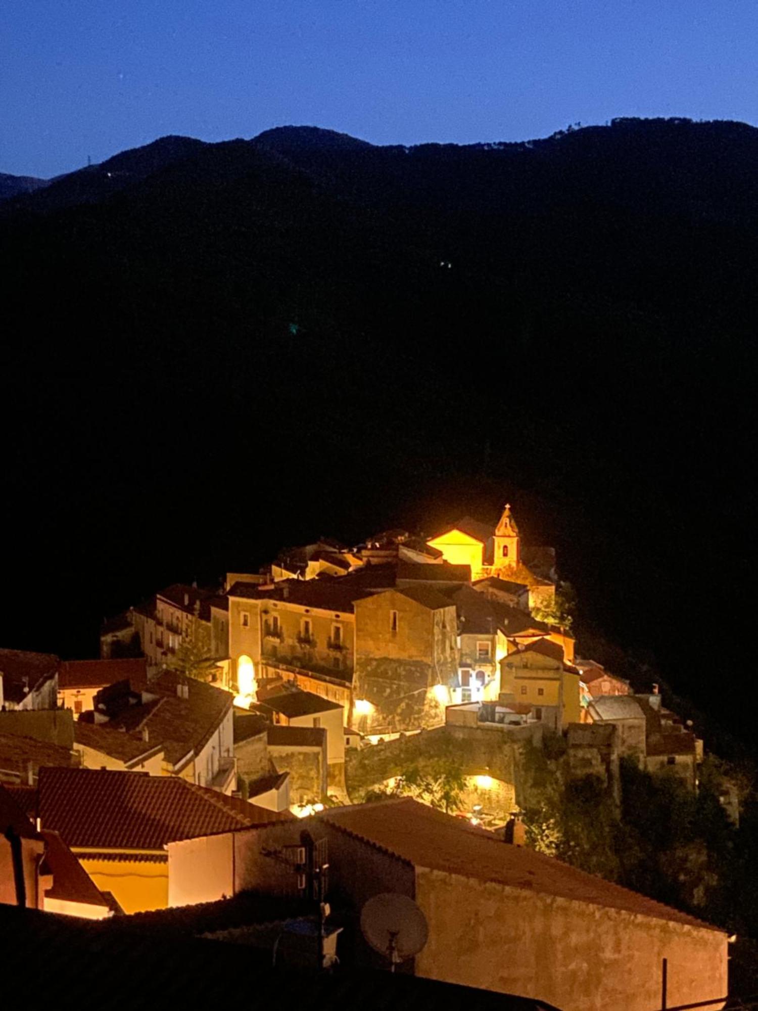 La Terrazza Nel Borgo Hotell Tortora Exteriör bild